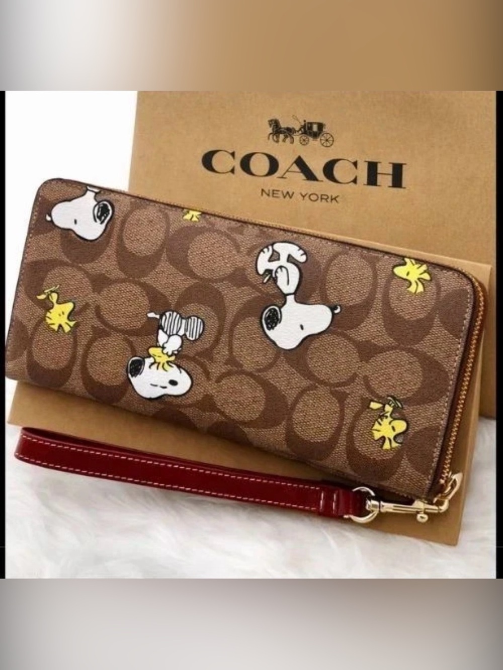 COACH x PEANUTS Long Zip around Wallet Snoopy Woodstock Khaki Signature -NEW - Picture 1 of 2